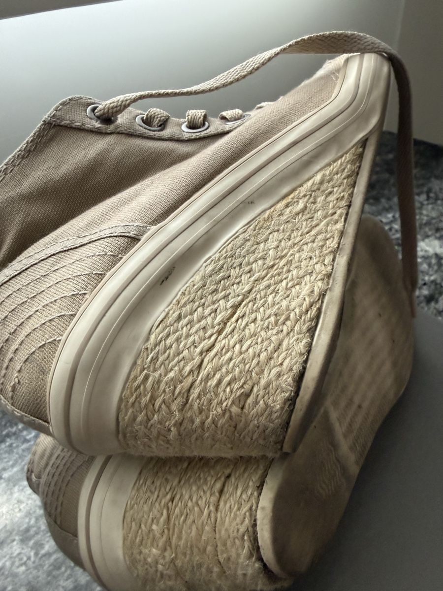 Scarpe da donna: Sneakers Esprit beige con zeppa, taglia 37 – Usato da Roveredo GR venduto da ang_cc9l 2
