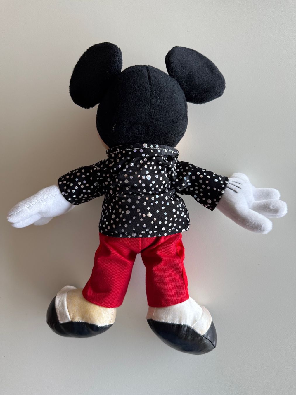 Disney Bambole: Poupée Mickey Mouse, 30 cm – Usato da St-Gingolph venduto da GoldenKeys 2