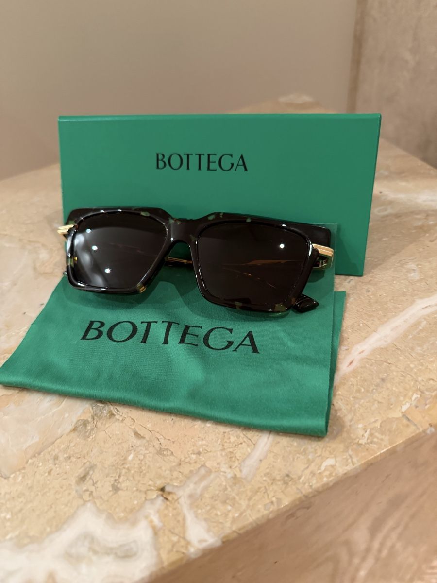 Bottega Veneta Occhiali & Lenti: Bottega Veneta sunglasses – Usato da Paradiso venduto da apf_mh9c