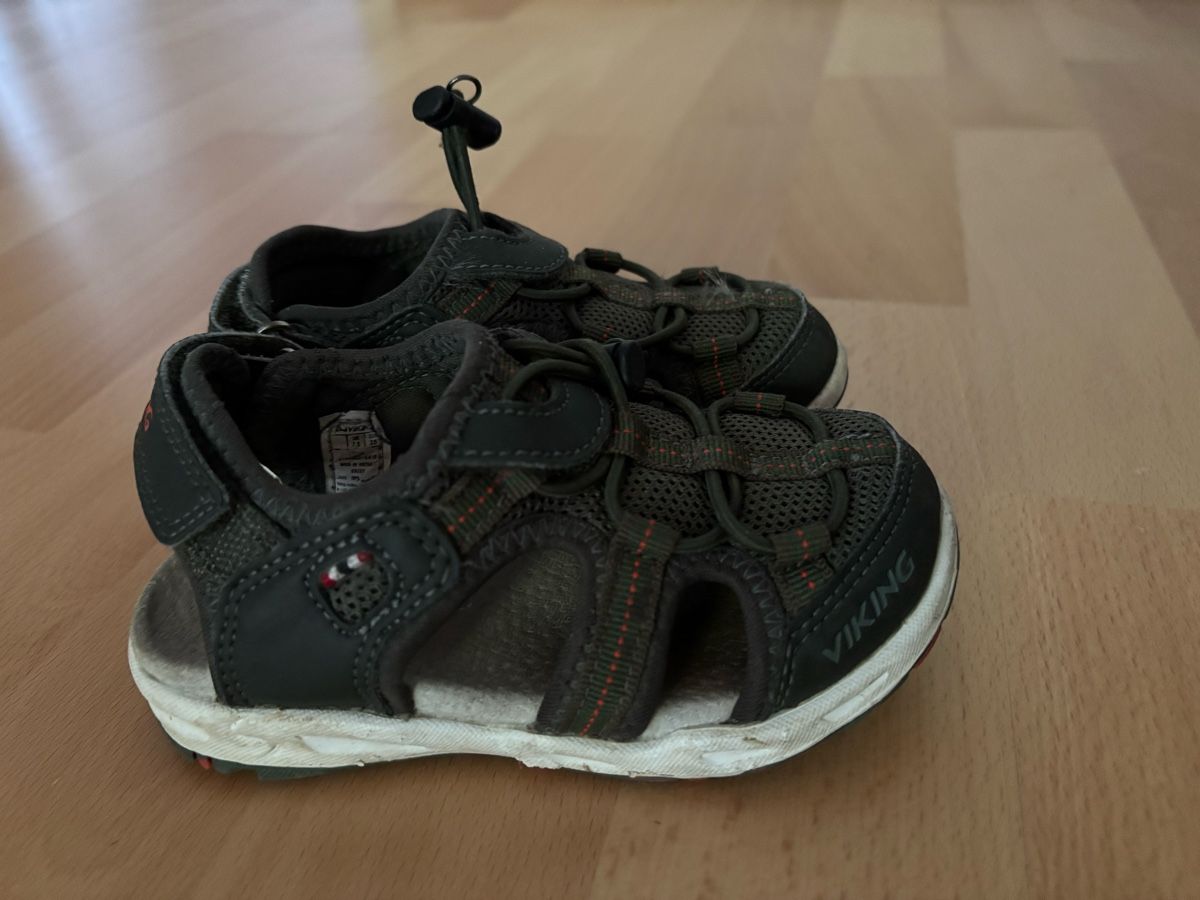 Viking Schuhe für Jungen: Sandalen  – Gebraucht aus Neerach von lin_v6bj