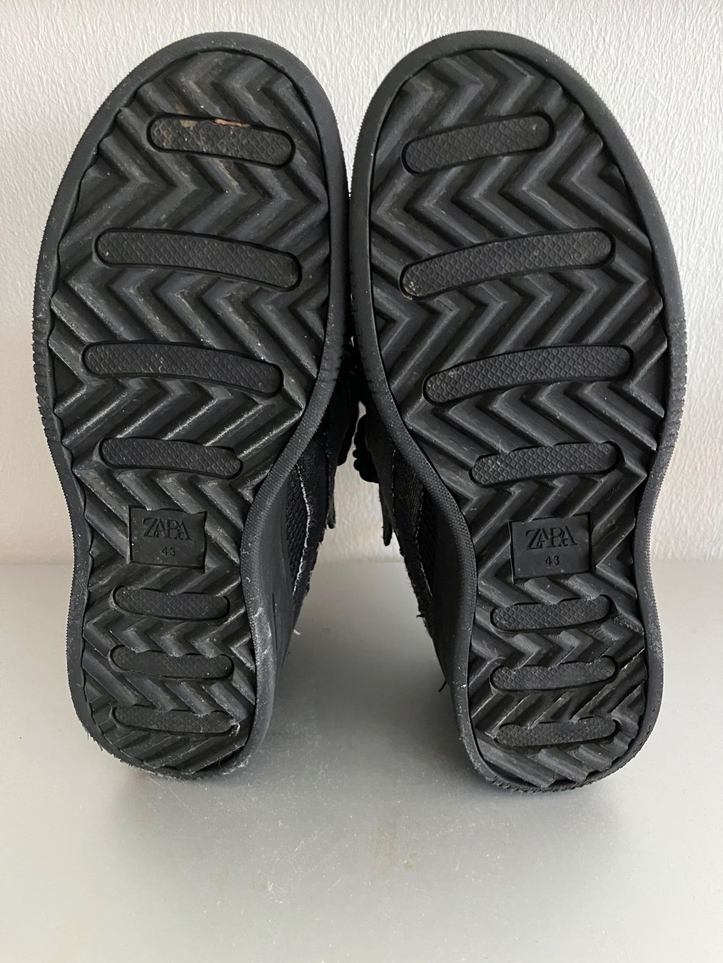 Zara Scarpe da uomo: ZARA Sneakers – Usato da St. Gallen venduto da Nickat 2