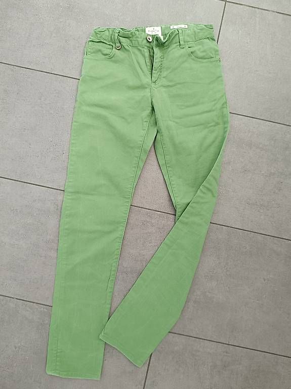 Pantaloni: Hosen in Grösse 140 – Usato da Utzenstorf venduto da Jassy34xx 1