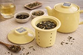 Teefilter Set Gelb mit Deckel Keramik