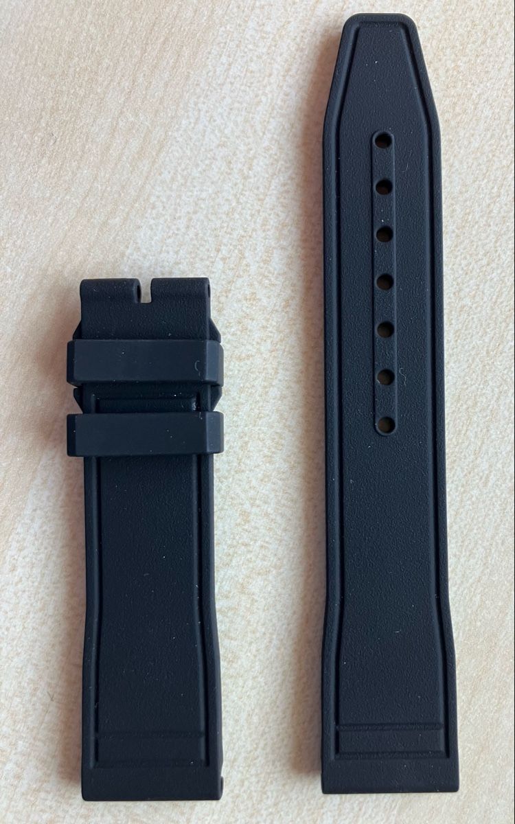 IWC Bracelets: IWC Kautschukband 20mm – Neuf avec emballage d'origine à Schnottwil par rx1_kw7j 1
