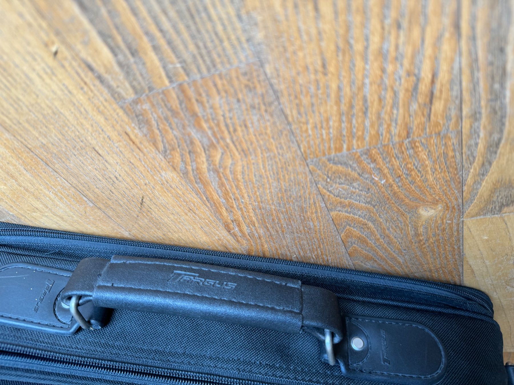 Targus Borse: Laptop Notebook Tasche Targus schwarz – Nuovo (secondo la descrizione) da Wettswil bei Zürich venduto da Trubarus 3