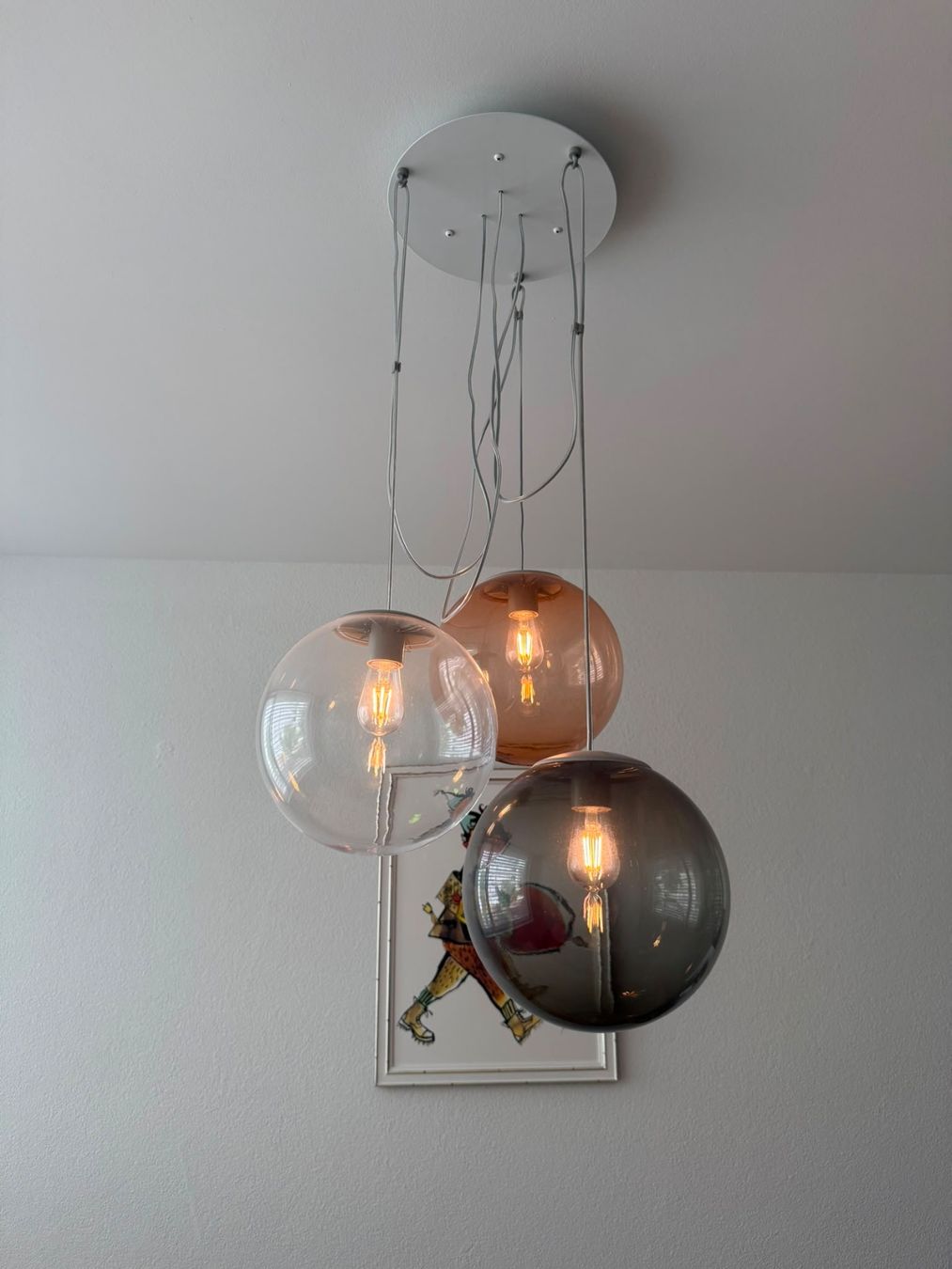 Lampade: Hängeleuchte mit drei Kugeln – Usato da Zürich venduto da Elleinaz 1