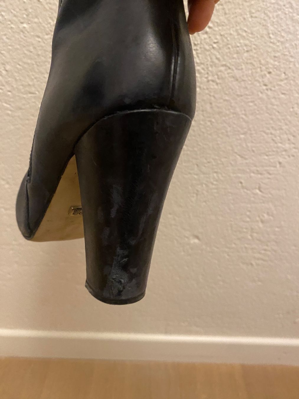 Buffalo Scarpe da donna: BUFFALO - dunkelblaue Lederstiefeletten, Gr. 38 – Usato da Nidau venduto da roshani85 5