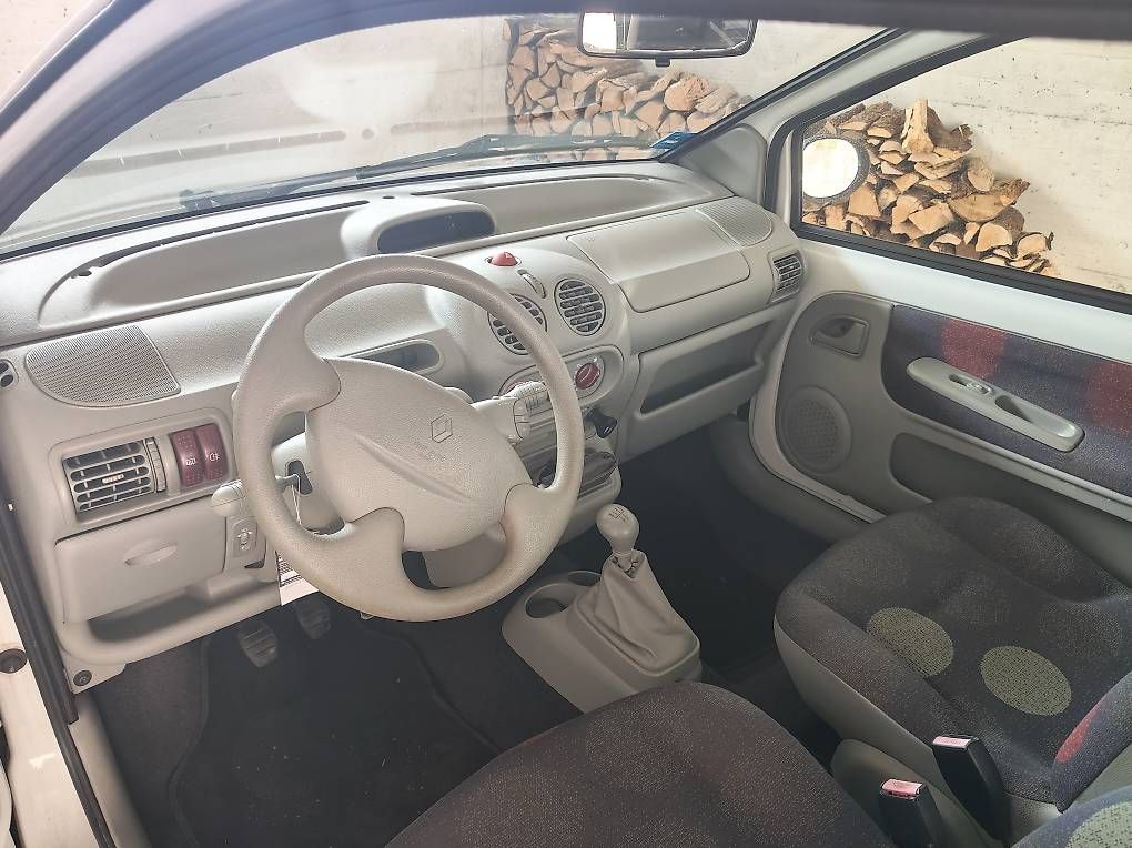 Automobili: Renault Twingo 1 – Usato da Winterthur venduto da Sjo_van_Roo 4