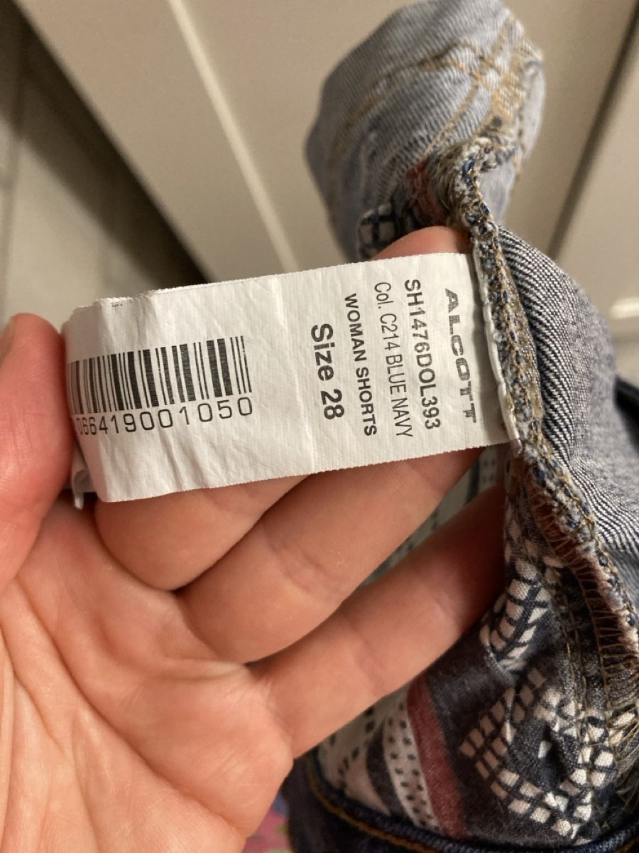 Jeans: Shorts Jeans Alcott – Gebraucht aus Urtenen-Schönbühl von alessibas 5