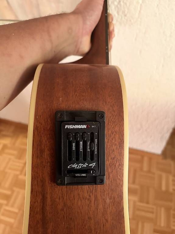Cort Strumenti musicali: Guitare Cort Earth 100F Electro-acoustique – Usato da Fribourg venduto da fre_6xhf 2