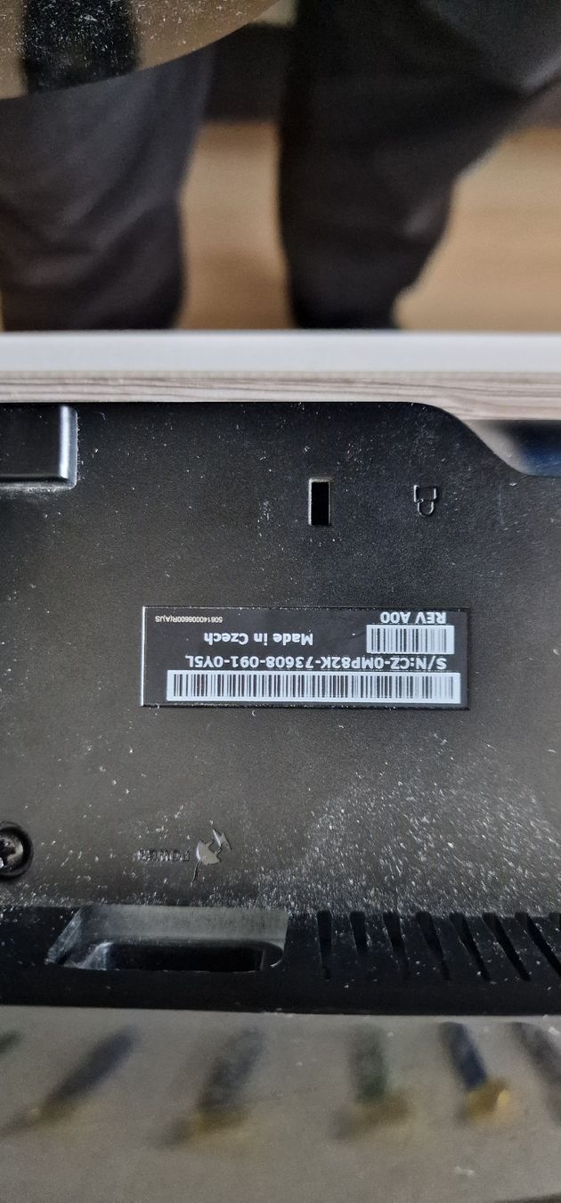 Dell Ecrans: Dell Monitor – D'occasion à Zürich par Abrar123 2