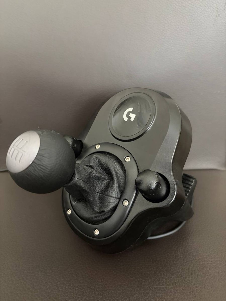 Sistema di controllo: Logitech G29 Driving Force - Lenkrad-Set – Usato da Altdorf UR venduto da Michael 1