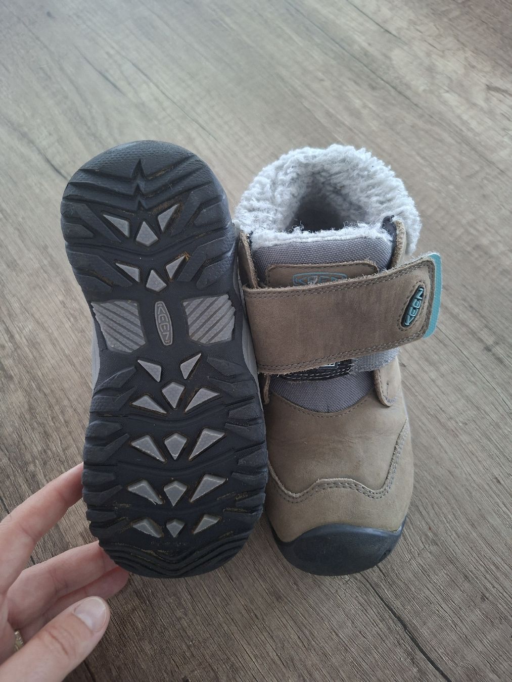Keen Chaussures garçon: KEEN Schuh Grösse 29 – D'occasion à Siebnen par tijuana02