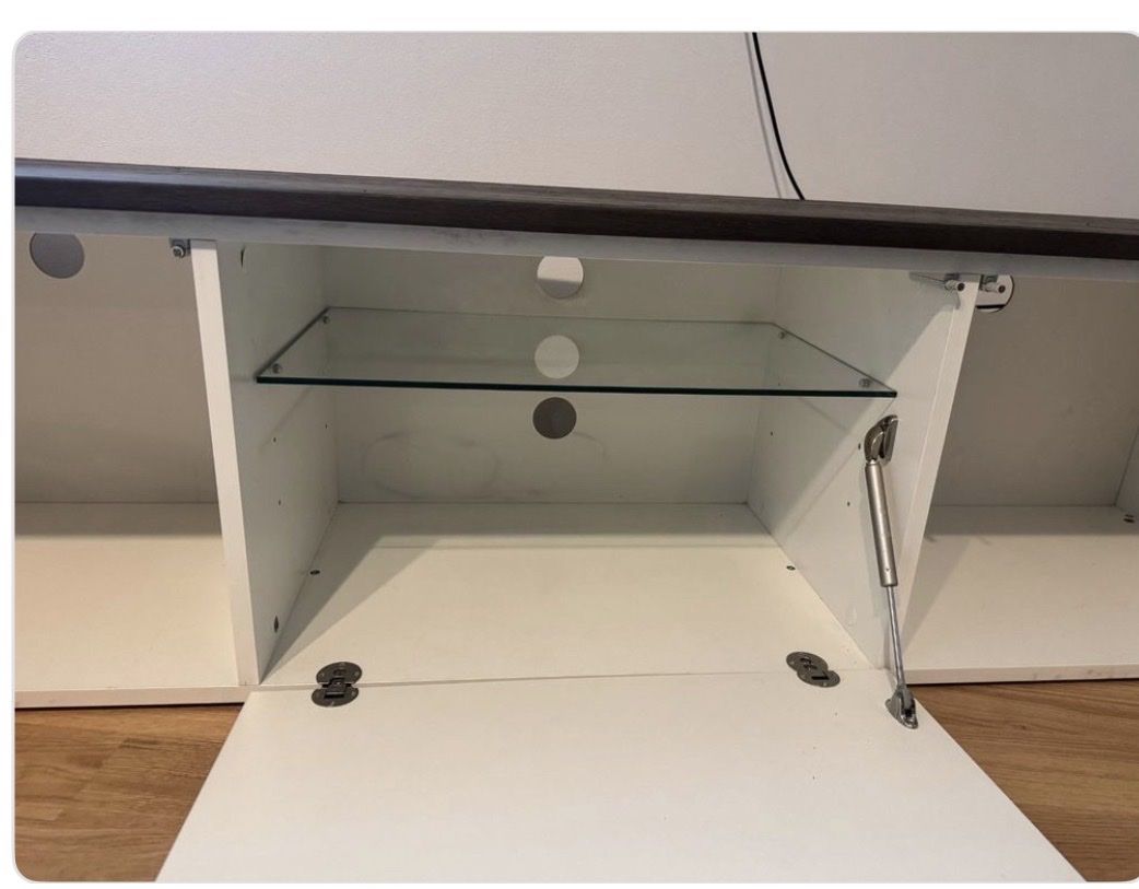 Mobili TV: Sideboard TV Möbel 180x45x45 – Usato da Zürich venduto da natalie78 6