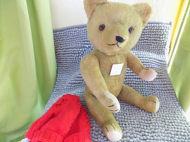 Giocattoli: Teddybär antik mit roter Strick- Jacke 45 cm – Usato da Remigen venduto da Benicello 3