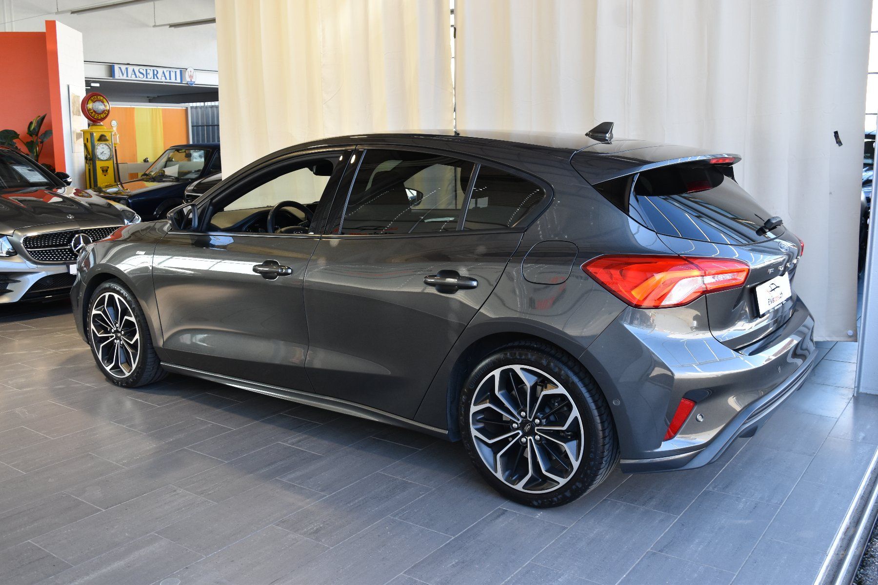 Ford Automobili: Ford Focus 1.5 SCTi  ST Line – Usato da Regensdorf venduto da  3