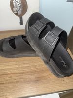 Schwarze Sommer Pantoletten mit Schnalle