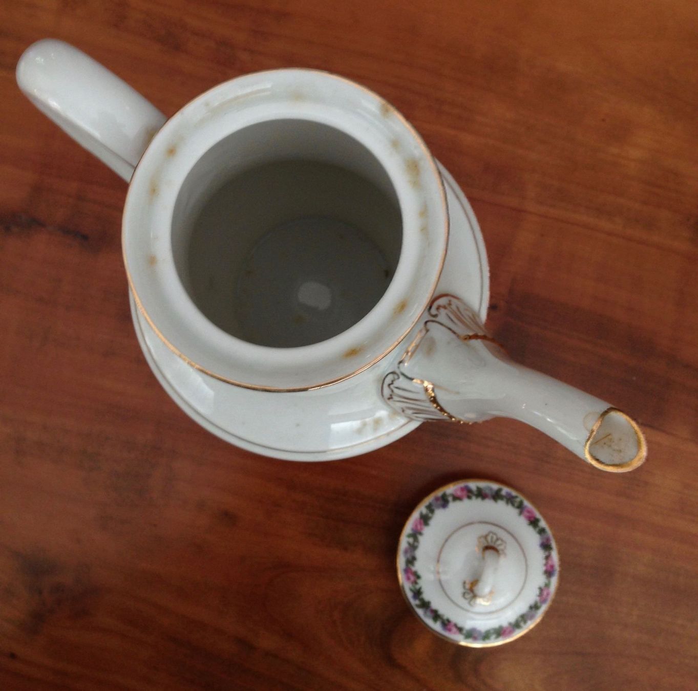 Set di piatti: Grossmutters Porzellan-Kaffee-Service – Usato da Liebefeld venduto da Rhy19 2