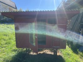 Hühnerstall Stieger Ställe rot gebraucht mit Klappe