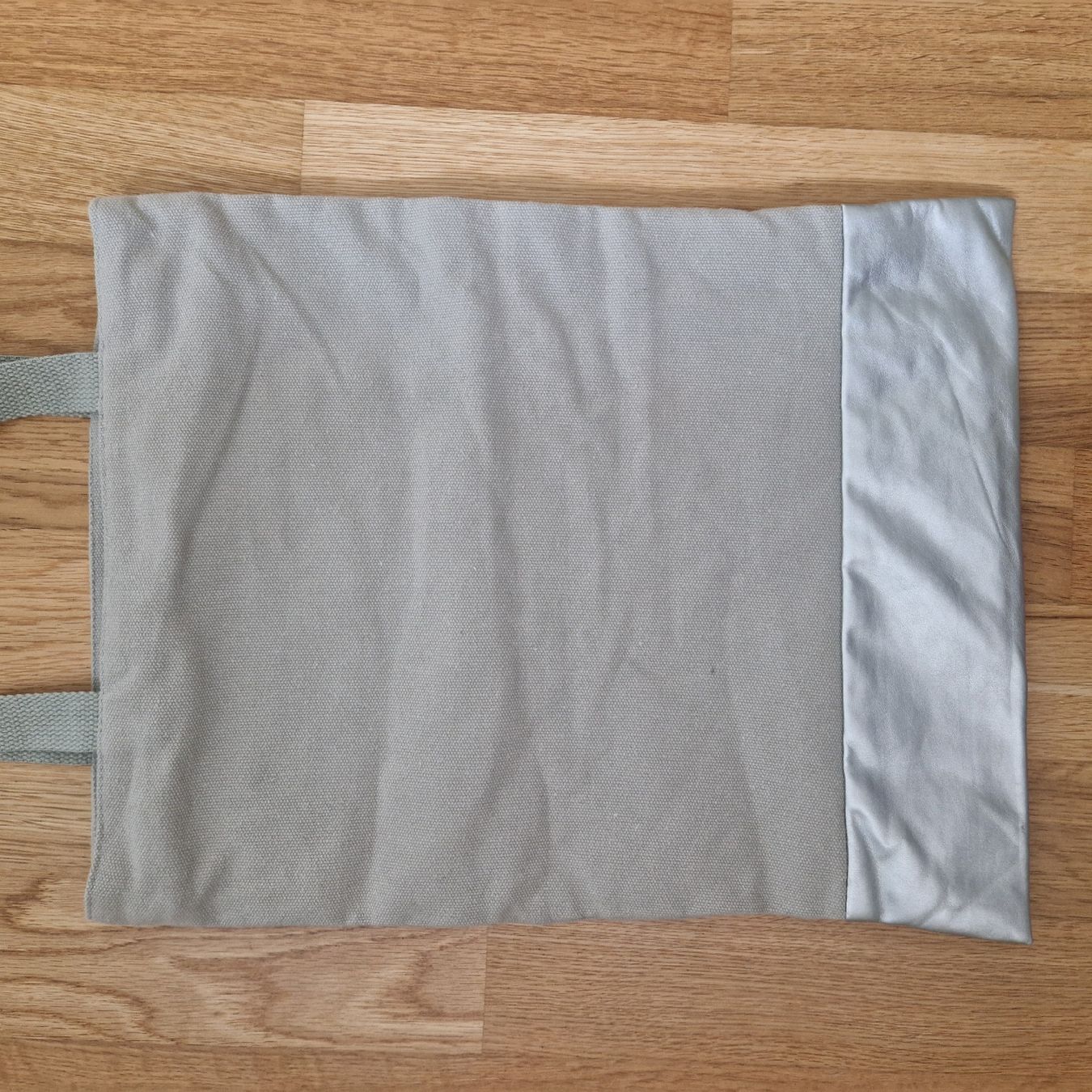 Calvin Klein Borse da donna: Calvin Klein Tasche grau silber Totebag – Nuovo (secondo la descrizione) da Frenkendorf venduto da gca_d2qp 4