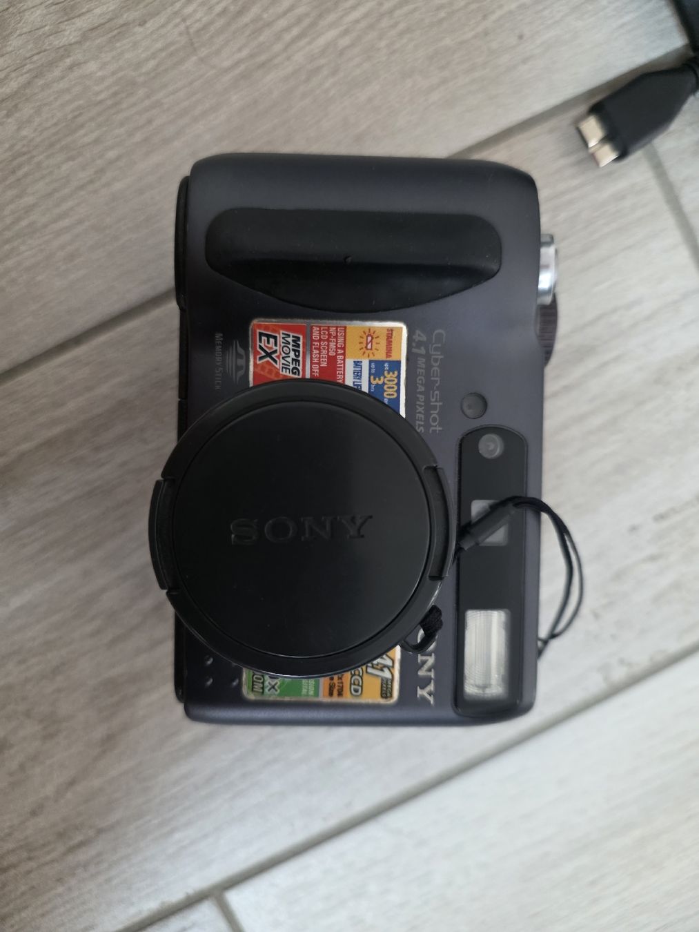 Sony Fotocamera: Sony Cyber-shot 4.1MP Digitalkamera – Difettoso da Dorf venduto da Echo_Elements 8