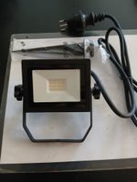 LED Strahler mit Erdspiess 10W NEU 