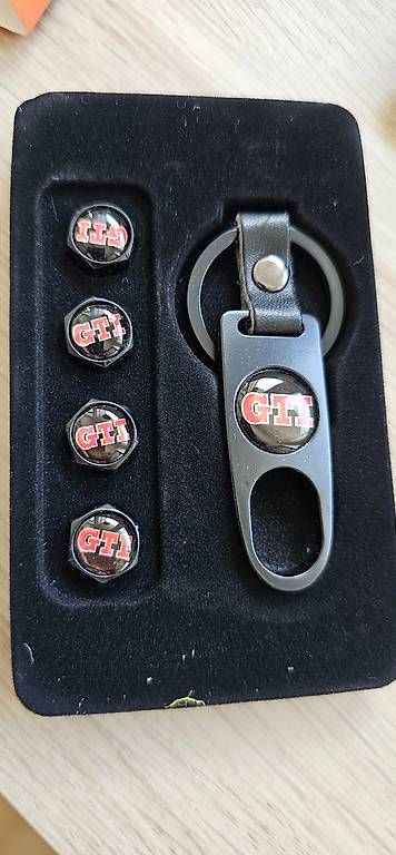 Portachiavi: Bouchons de valves et porte-clés GTI – Usato da Meyrin venduto da pas_yb5d 1