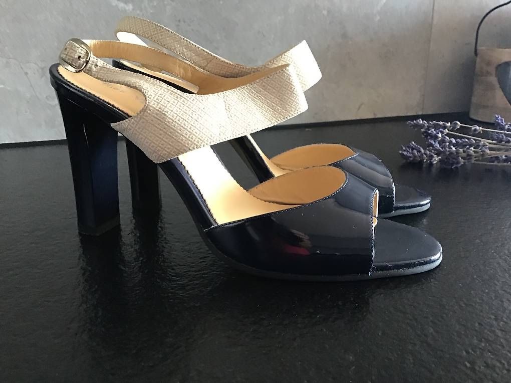 Scarpe da donna: Sandales en cuir – Usato da Neuchâtel venduto da sta_7qfy 4