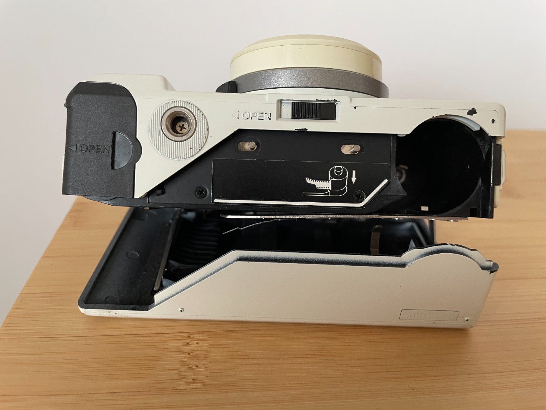Fujica Fotocamera: Fujica DL-20 – Usato da Petit Lancy venduto da gil_hr6v 6
