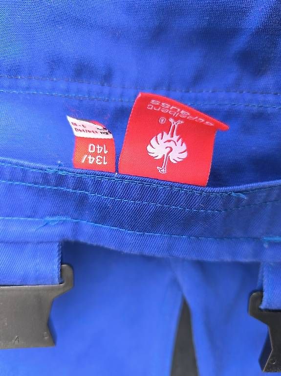 Pantaloni: Kinderlatzhosen – Usato da Walliswil-Nbipp venduto da australien2007