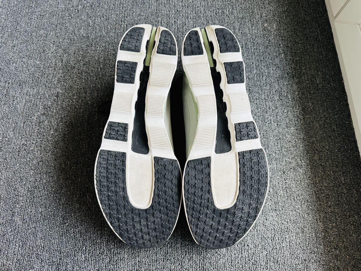 On Scarpe da uomo: On Cloudboom homme taille 47.5 blanc et vert clair – Usato da Bulle venduto da LeMoleson 4