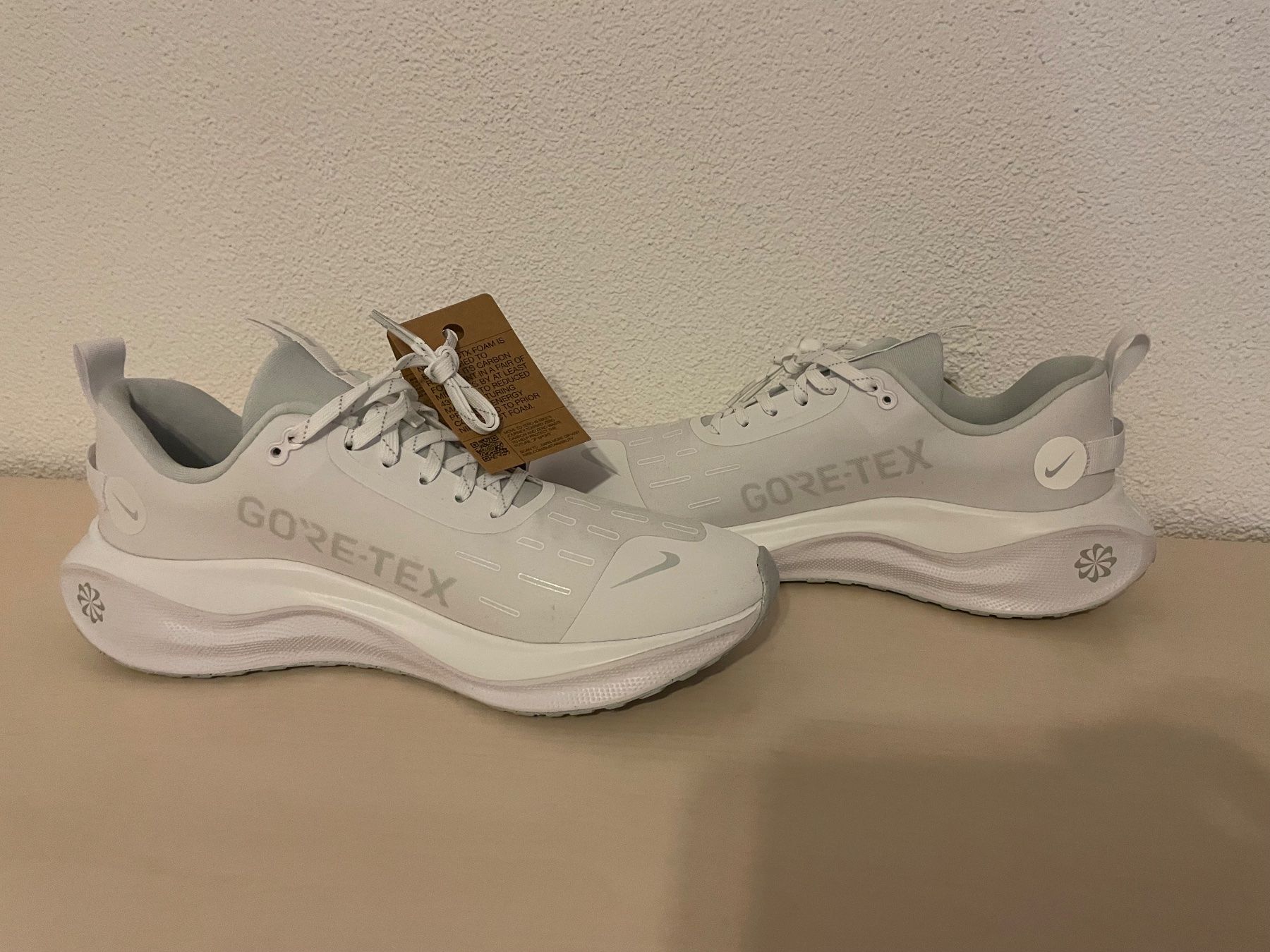 Nike Scarpe da uomo: Nike ReactX Infinity Run 4 GORE-TEX Laufschuh, Grösse 45 – Nuovo (secondo la descrizione) da Seengen venduto da swossi 1
