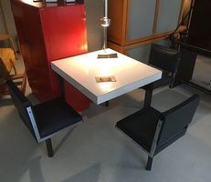 Autobahn Raststätte Tisch mit 3 drehbaren Stühlen