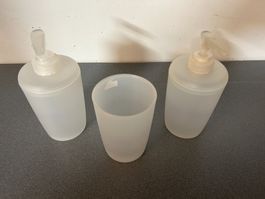 2 Seifenspender +1 Becher (2 distributeurs savon +1 goblet)