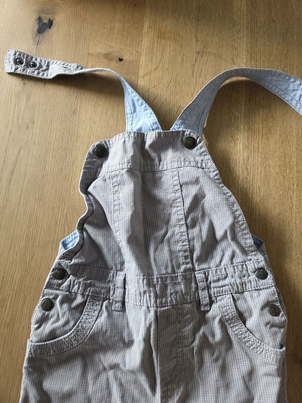 Pantaloni: Kinder Latzhose Grösse 86cm Obaibi – Usato da Altstätten SG venduto da Carrybones 1