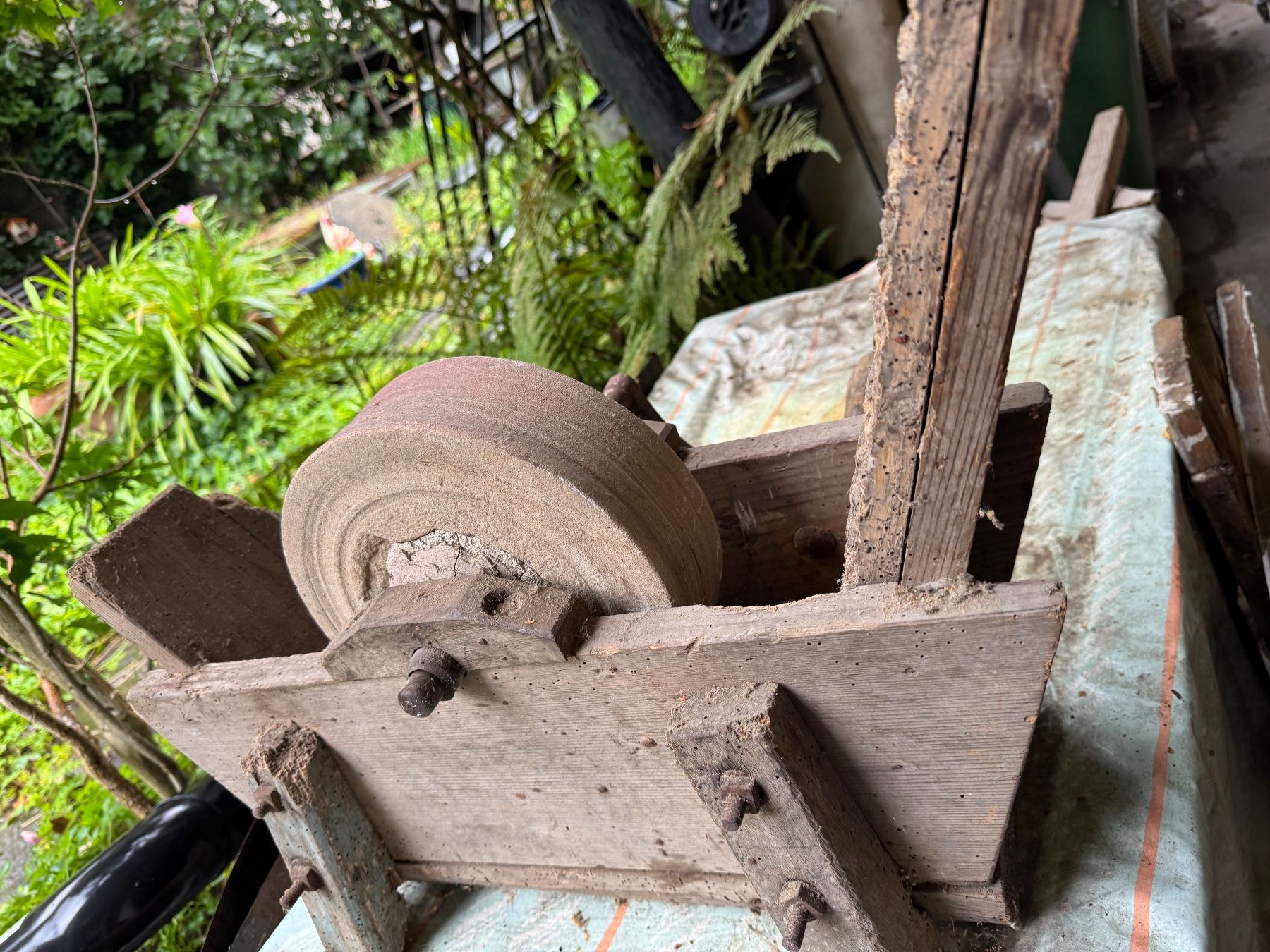 Tutte le macchine: Ancienne meule à eau – Difettoso da Vevey venduto da cburgle