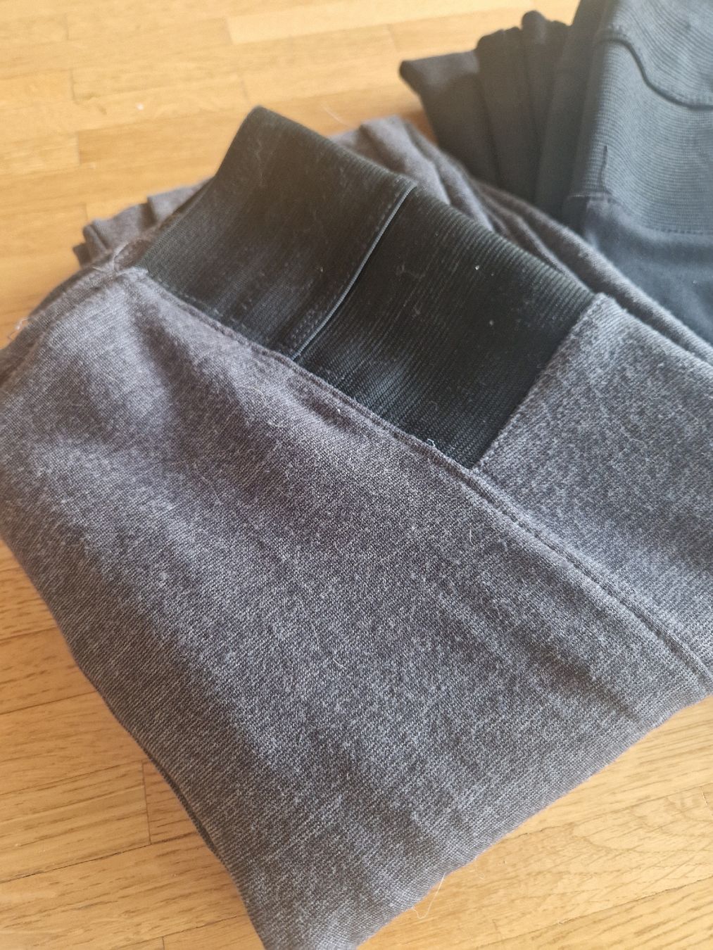 Leggings: 3 leggings gris et noir épais taille S – Usato da Versoix venduto da aline_b 1