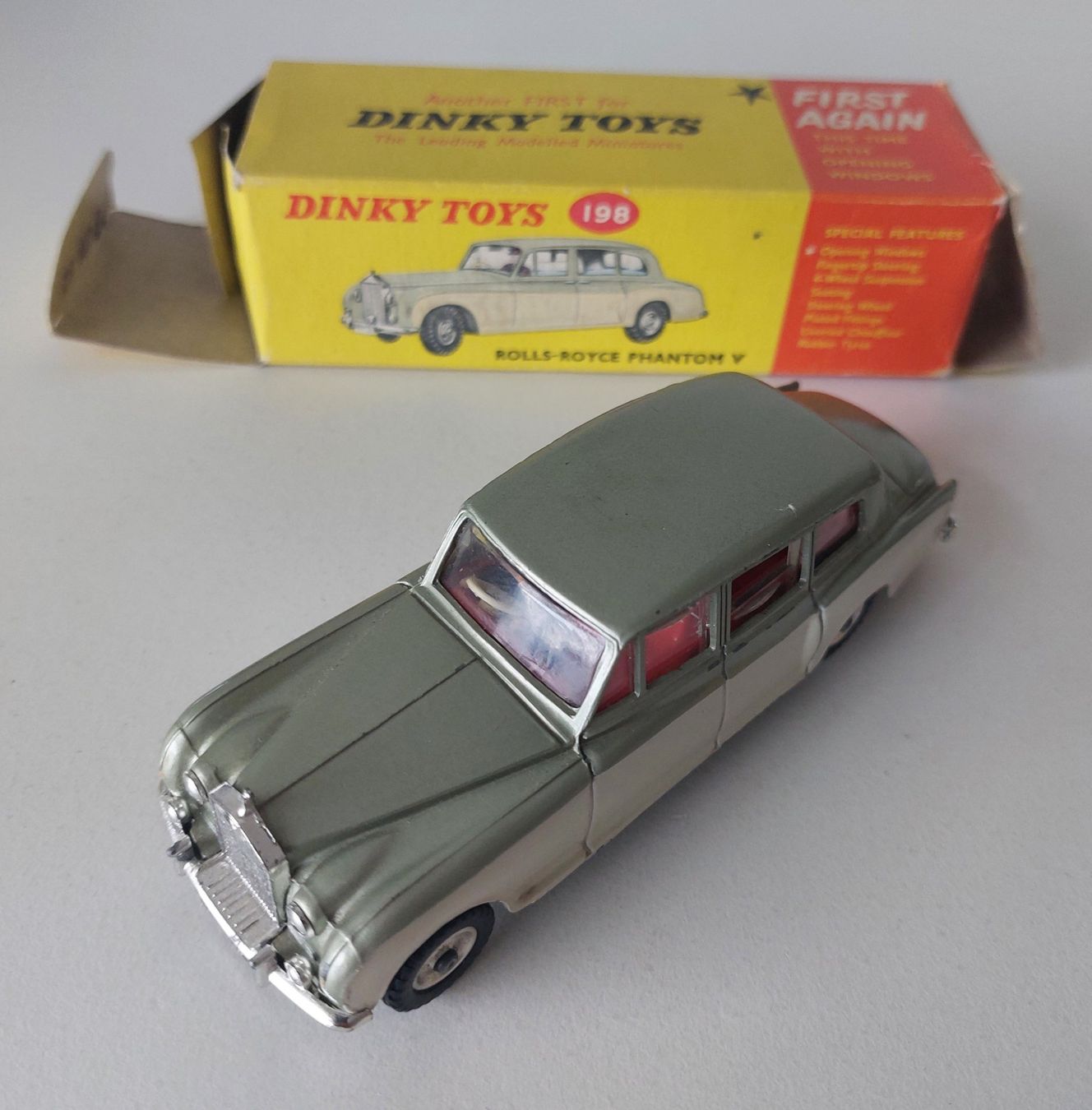 Dinky Toys Modellini d'auto: Dinky Toys 198 Rolls Royce Phantom V – Usato da Schenkon venduto da Elbarto007