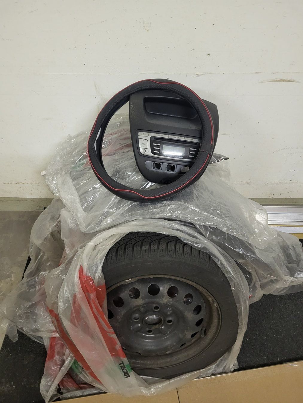 Toyota Tutti pezzi di ricambio auto: Set Winter pneu TOYOTA AYGO – Usato da dietikon venduto da ami_sfz7