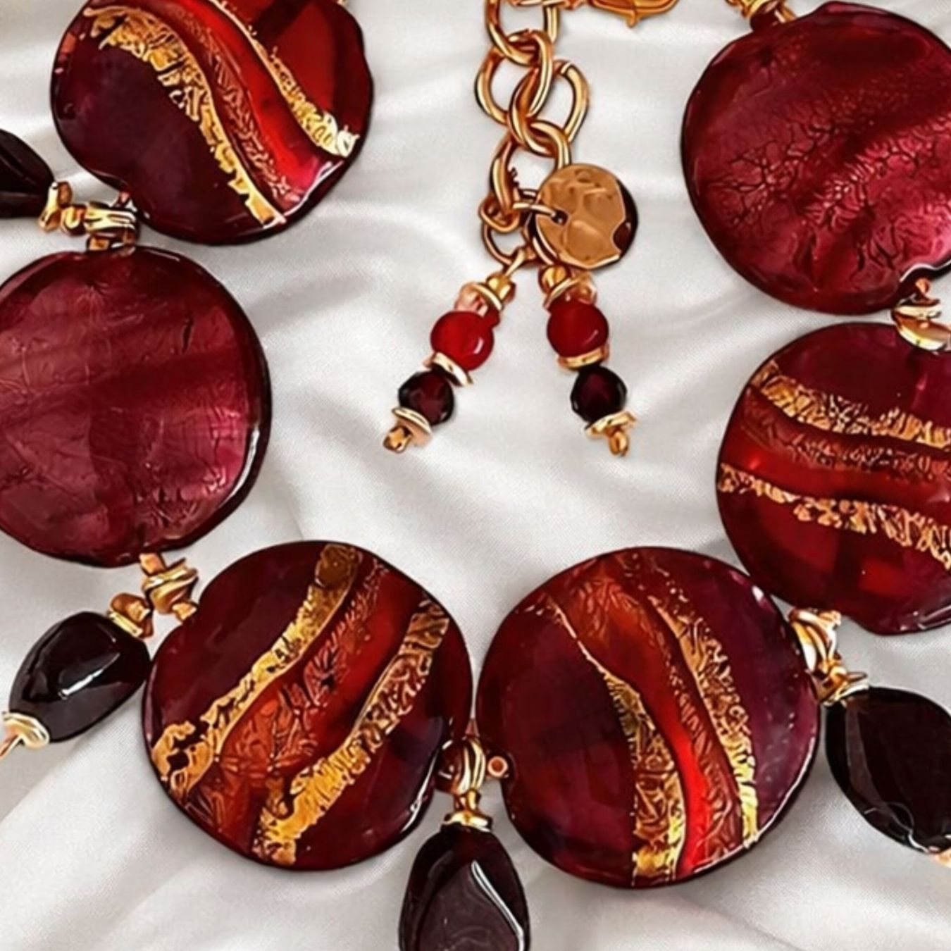 Bracciali & Braccialetti: Statement Armband  Granat rot Bracelet Murano Blattgold – Nuovo e nell'imballaggio originale da Lütisburg venduto da Emarra 1