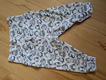 leichte Babyhose Hust & Claire Gr. 62