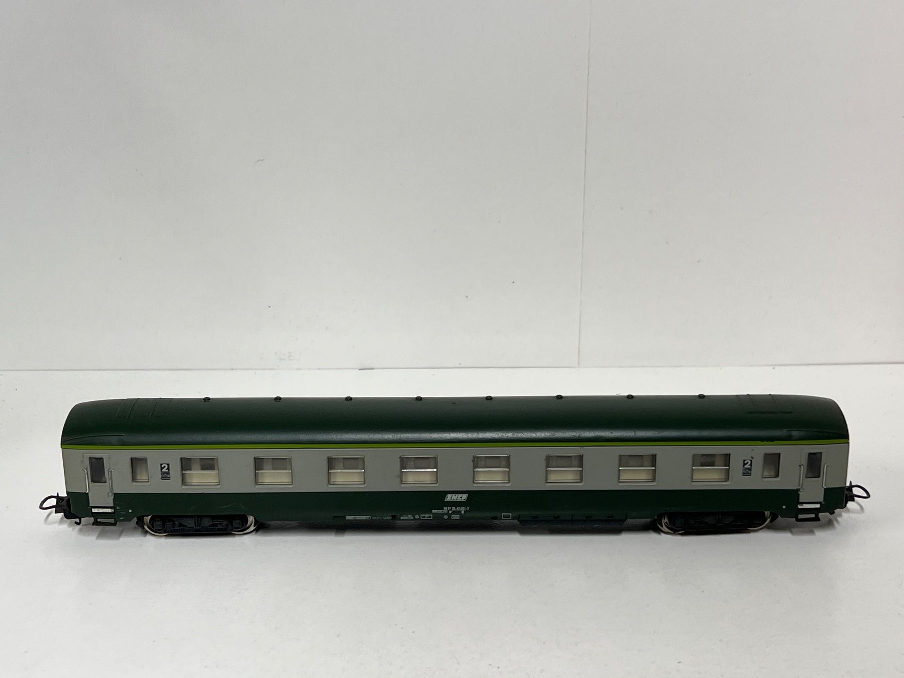 Lima Modelleisenbahnen: Lima 2.Kl. SNCF   H0 DC – Gebraucht aus Neuenhof von ludovicco