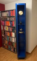 Cooles blaues Vintage-Regal (Bauhaus) Doppelwandig schwer