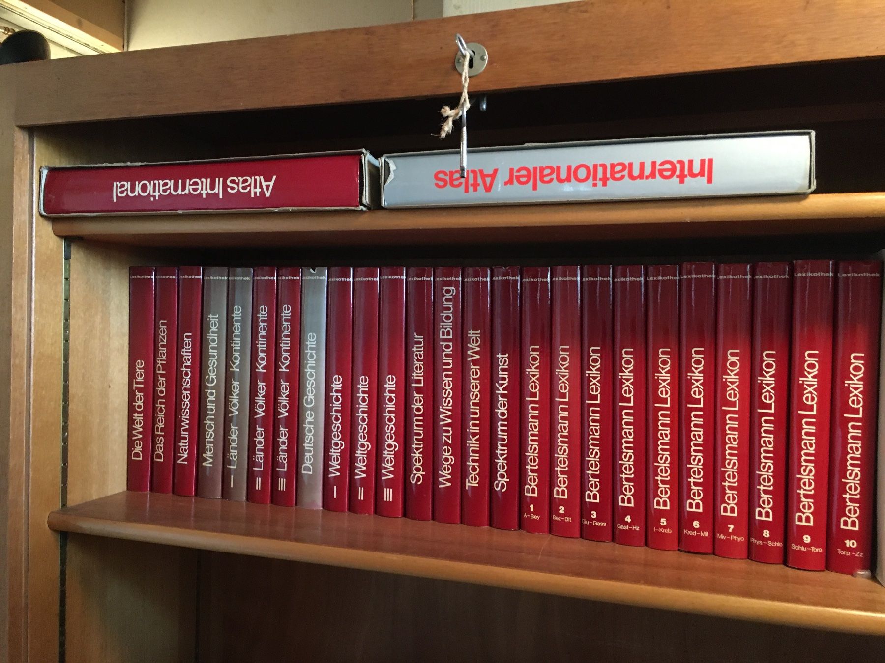 Libri: Bertelsmann Lexikothek (27-teilig) – Usato da Konolfingen venduto da UrsG57