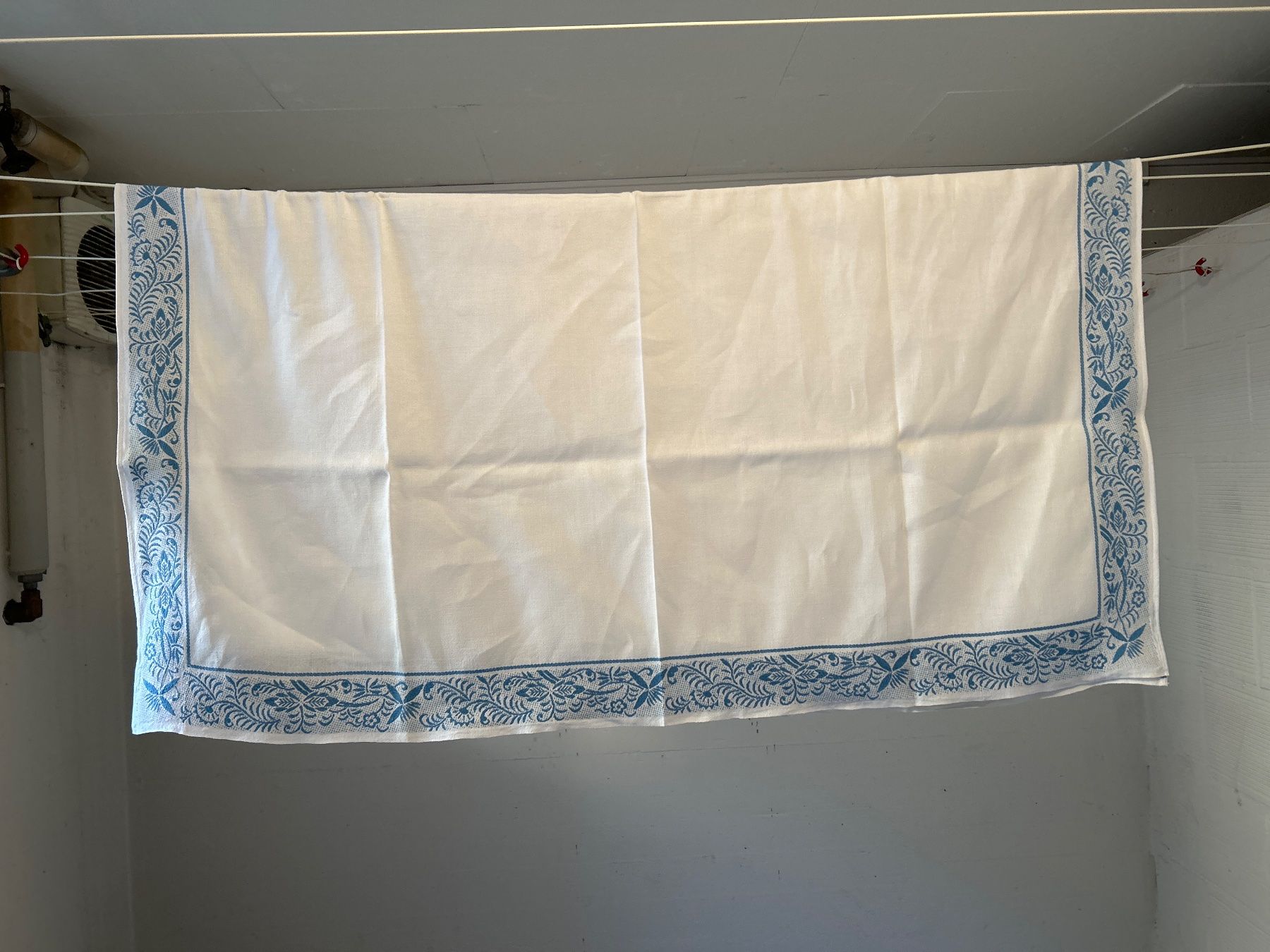 Altra biancheria da tavola: Tischdecke cremefarbig und Muster mit 3 Servietten – Usato da Brunnen venduto da Nala2929 2