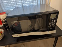 Sharp Kombi-Mikrowelle AX-1100 – Steam defekt