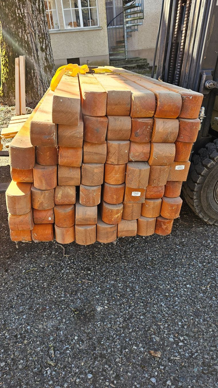 Articoli in legno: Rundkopfpfosten 9x9x190 Lärche – Nuovo (secondo la descrizione) da Diessenhofen venduto da Osio 2