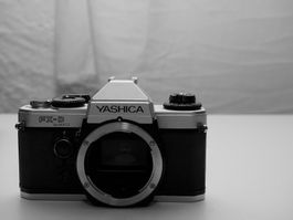 Yashica FX-D Quartz