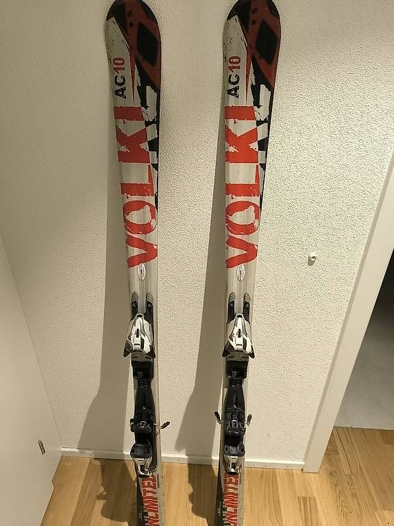Sci: Ski VÖLKL AC10 – Usato da Luzern venduto da Steve_Wonder