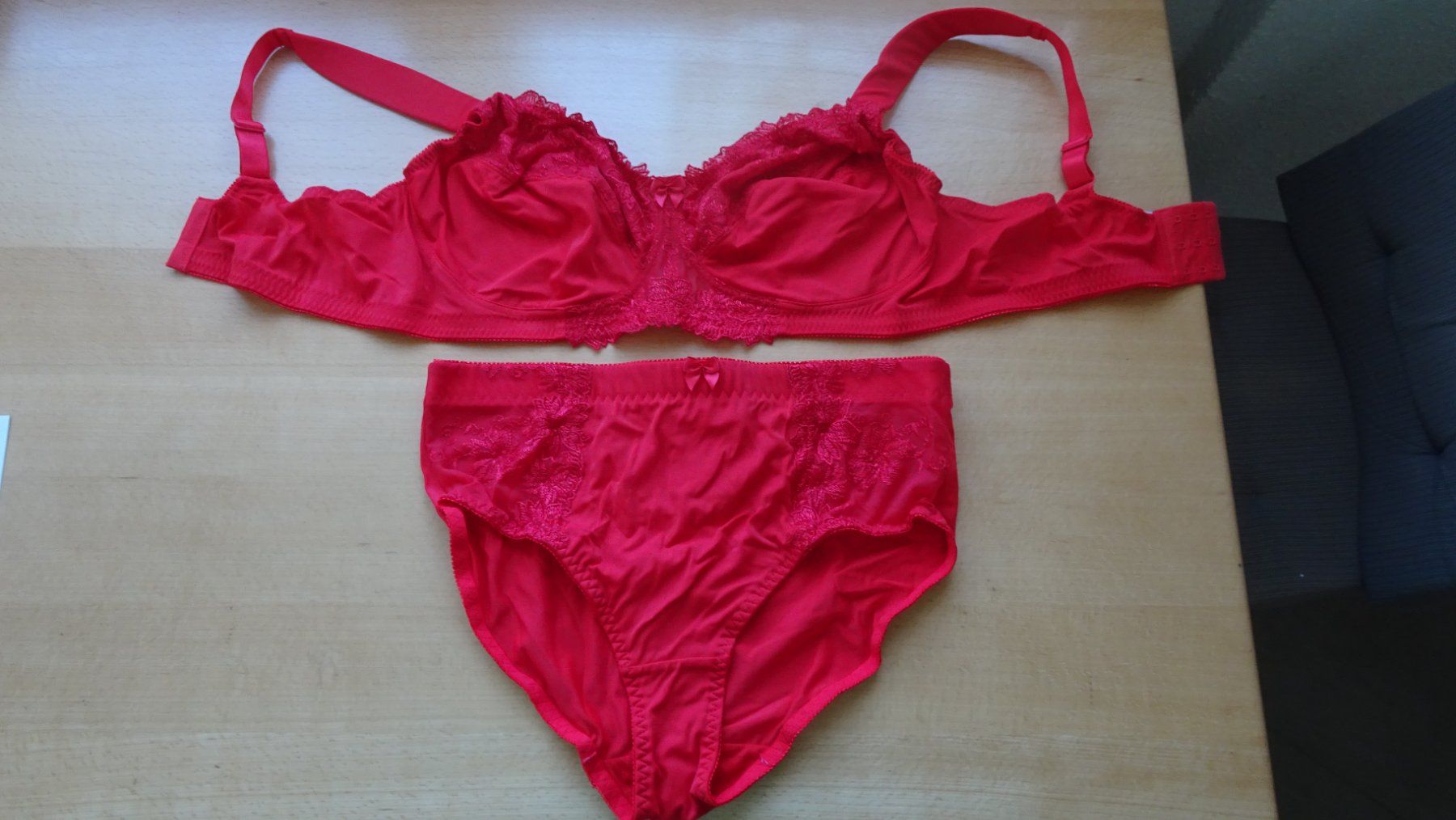 Sonstige Unterwäsche: 2x Sets BH + Slip 95D neu – Neu (gemäss Beschreibung) aus Zürich von blaumeisli62 3